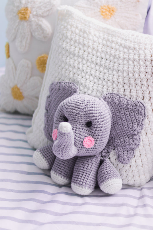 Cojín Amigurumi Elefantito Dulce Sueño